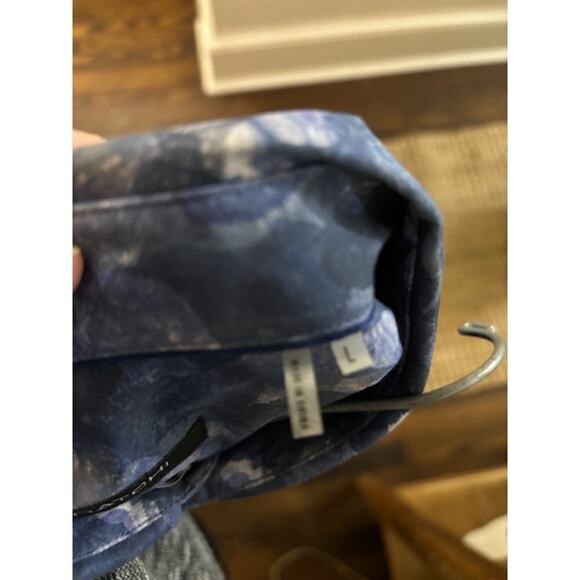 NWT Bugatchi Button Down Shirt Abstract Print Ble Size Large Wrinkle Resistant - Picture 6 of 7